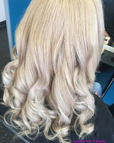 Janelle's Hair & Beauty