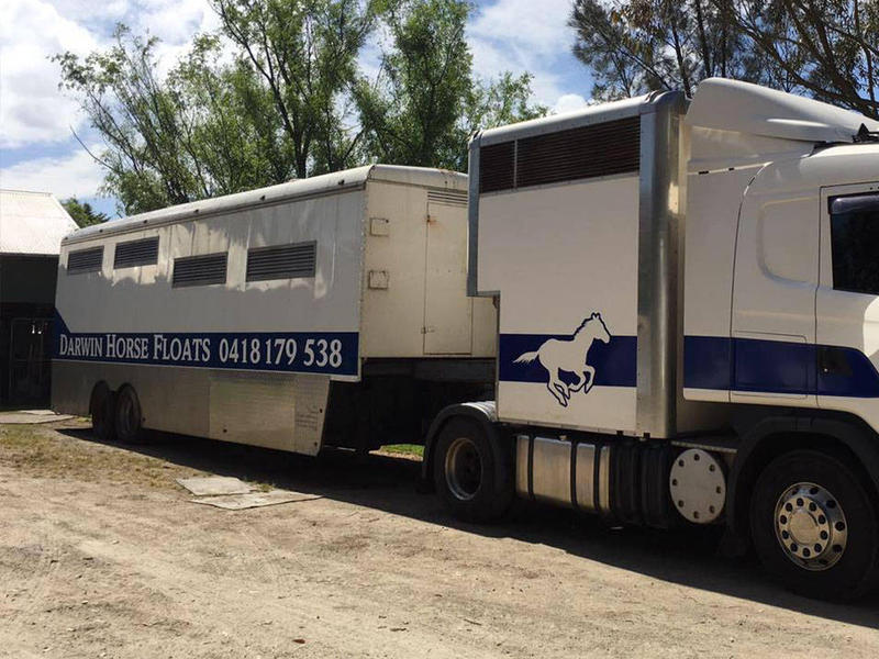 Darwin Horse Floats