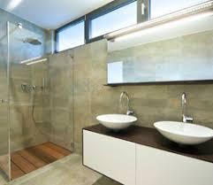 SCM Frameless Showers