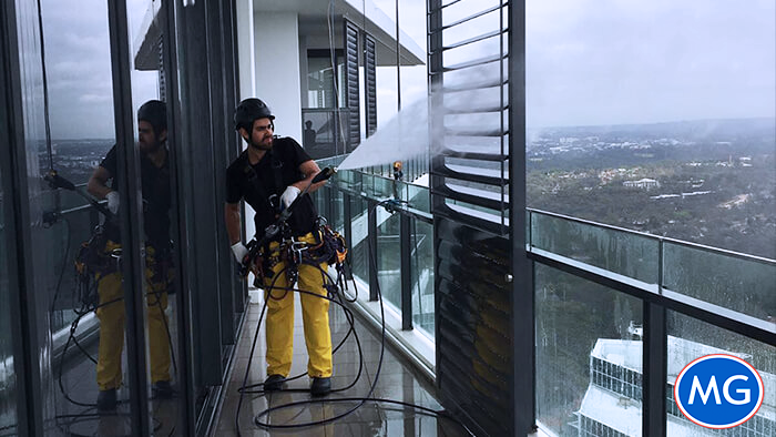 MG Magic Abseiling