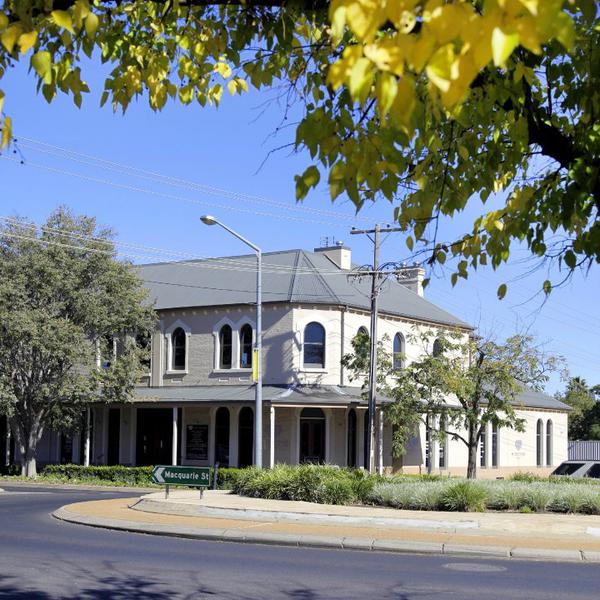 Milestone Hotel: Dubbo