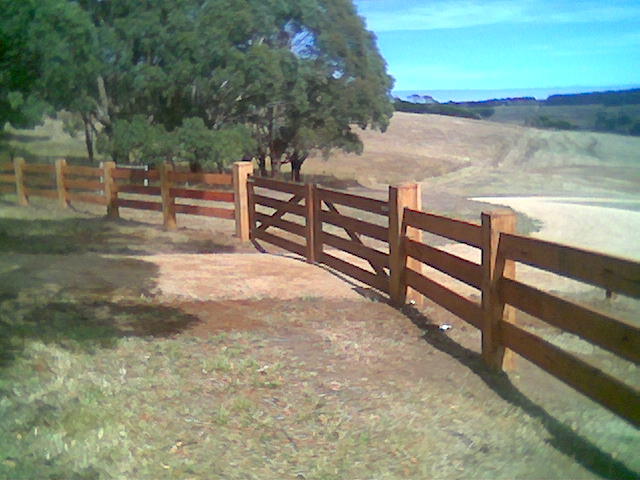 Red Hill Country Gates