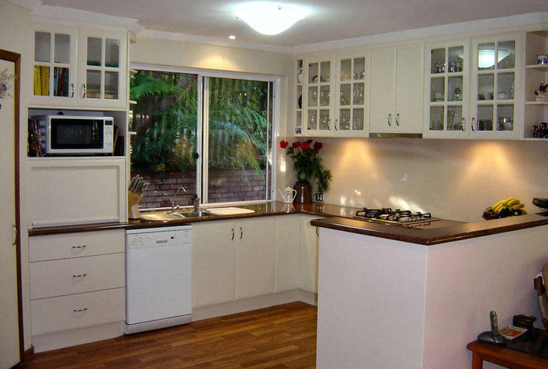 Hollywood Kitchens