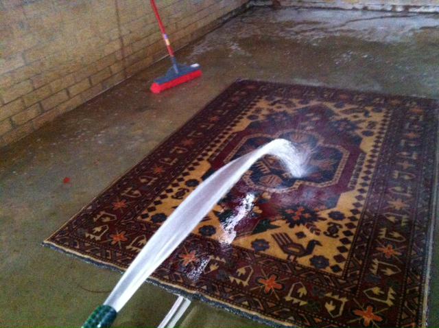 Hand Rug Wash