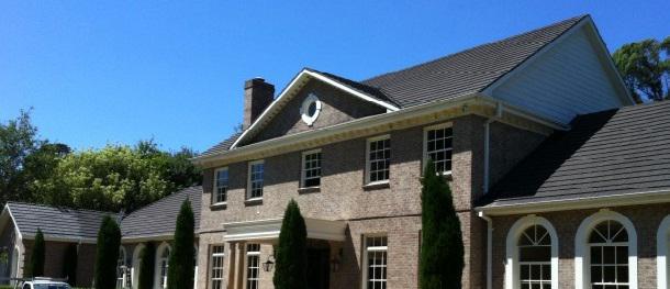 A T Roofing