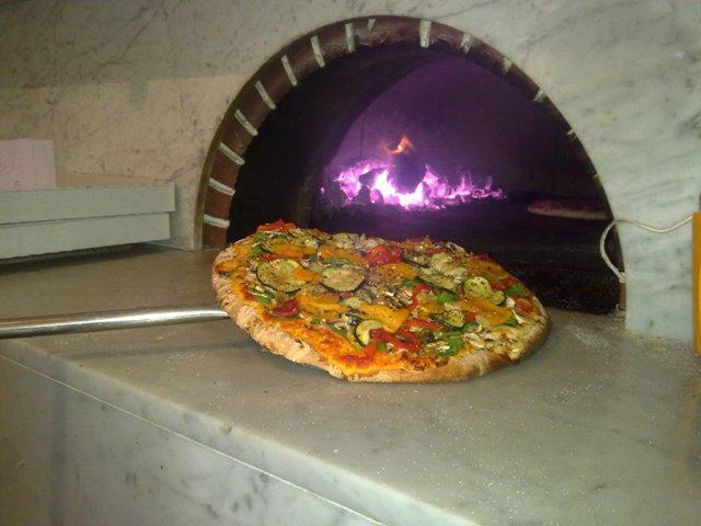 Mr Smoke Stack Wood Fire Pizza