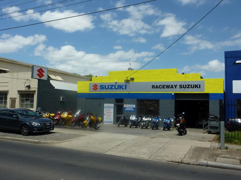Raceway Suzuki