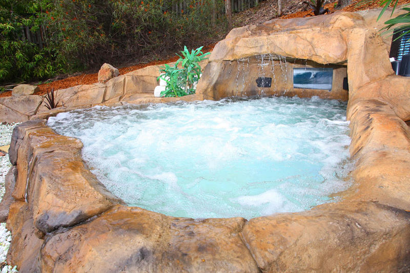 Rock Spa and Caves