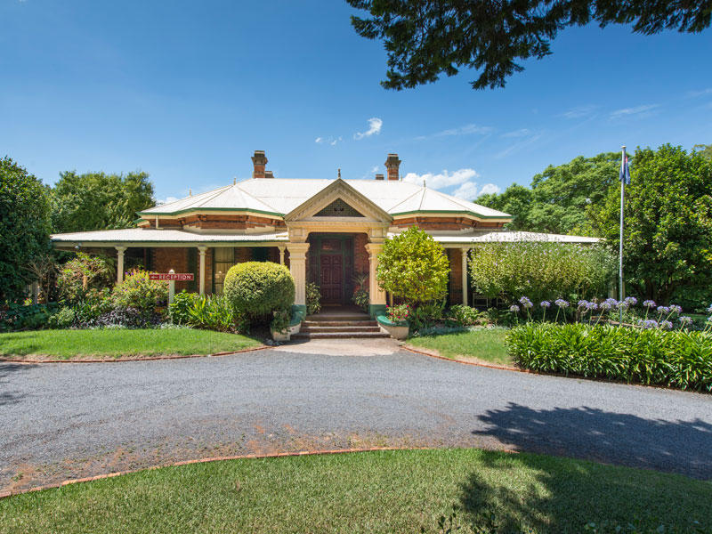 Vacy Hall