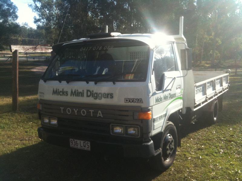 Micks Mini Diggers