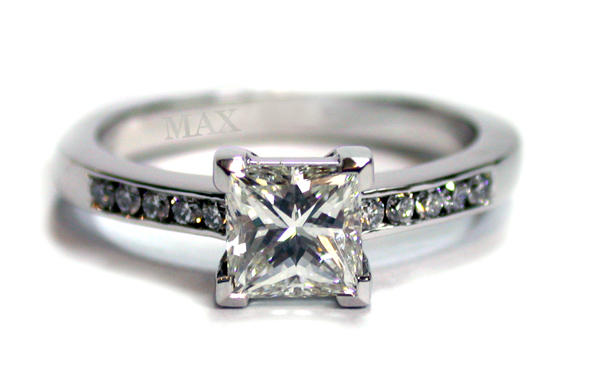 MAX Diamonds