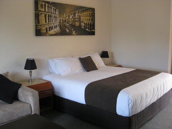 Aspley Carsel Motor Inn