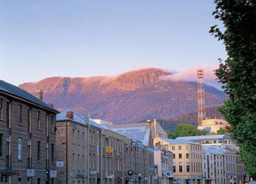 Tasmania Tour Guide
