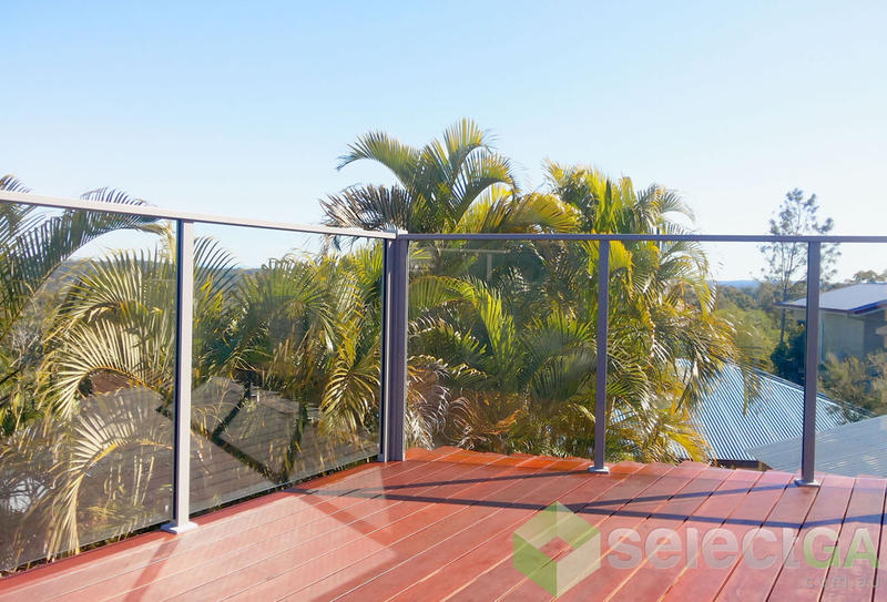Select Glass and Aluminium: North Lakes