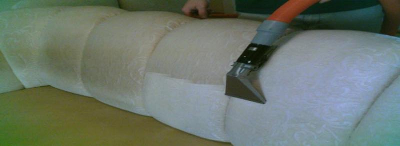 Deluxe Upholstery Cleaning