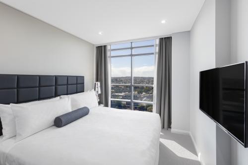 Meriton Suites: North Sydney