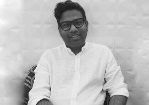Dr Sivanesan