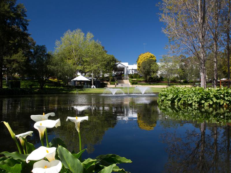 Crowne Plaza Hawkesbury Valley