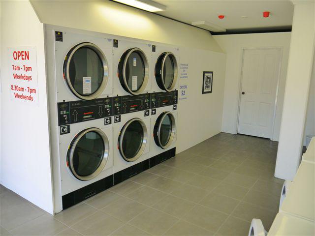 Kelmscott Laundromat
