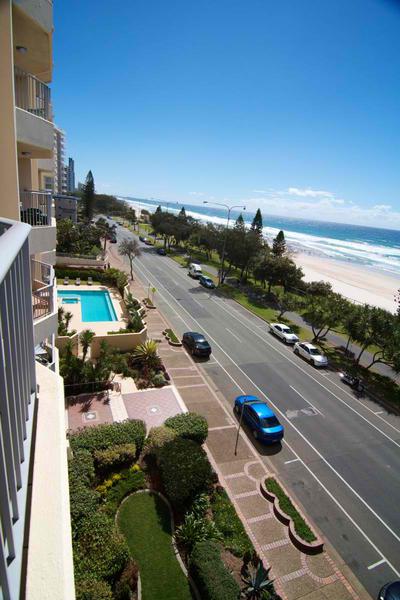 Pacific Plaza Holiday Apartments