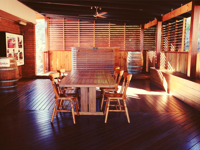 5 Star Timbers: Woodridge