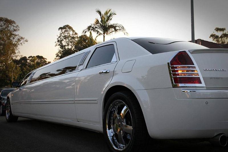 Lucky 8 Limousines
