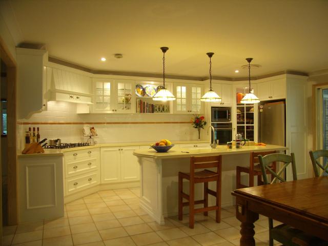 A Gold Coast Kitchen-Man Pty Ltd