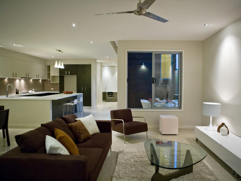 Eiffe Builders